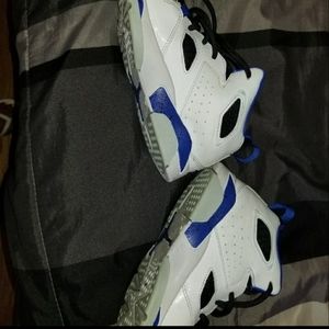 Boys size 13c jordans